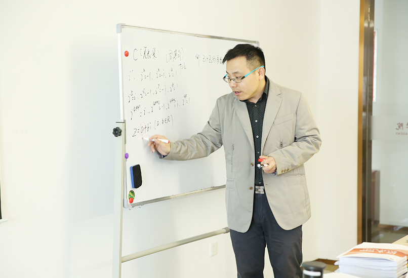 北京舞蹈培訓(xùn)文化課數(shù)學(xué)課堂